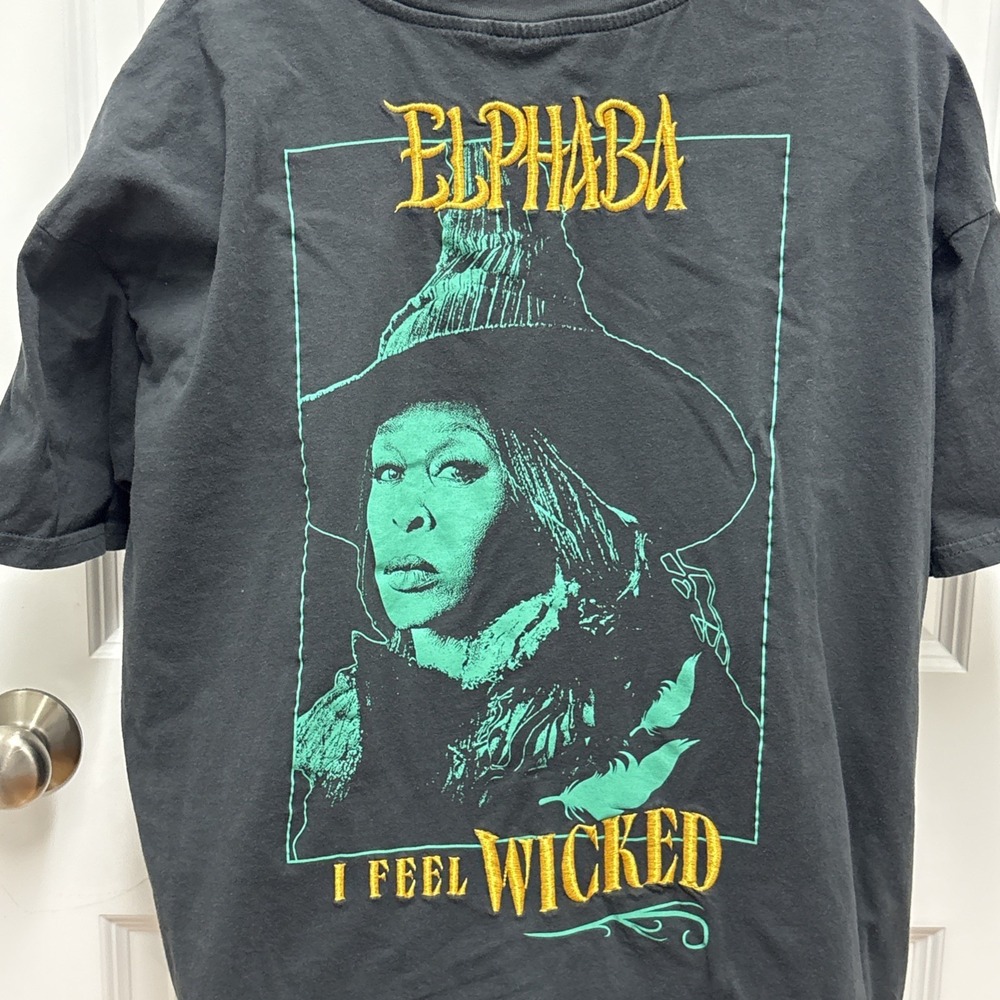 Elphaba I Feel Wicked Embroidered Universal Studios T-shirt - Size XXL